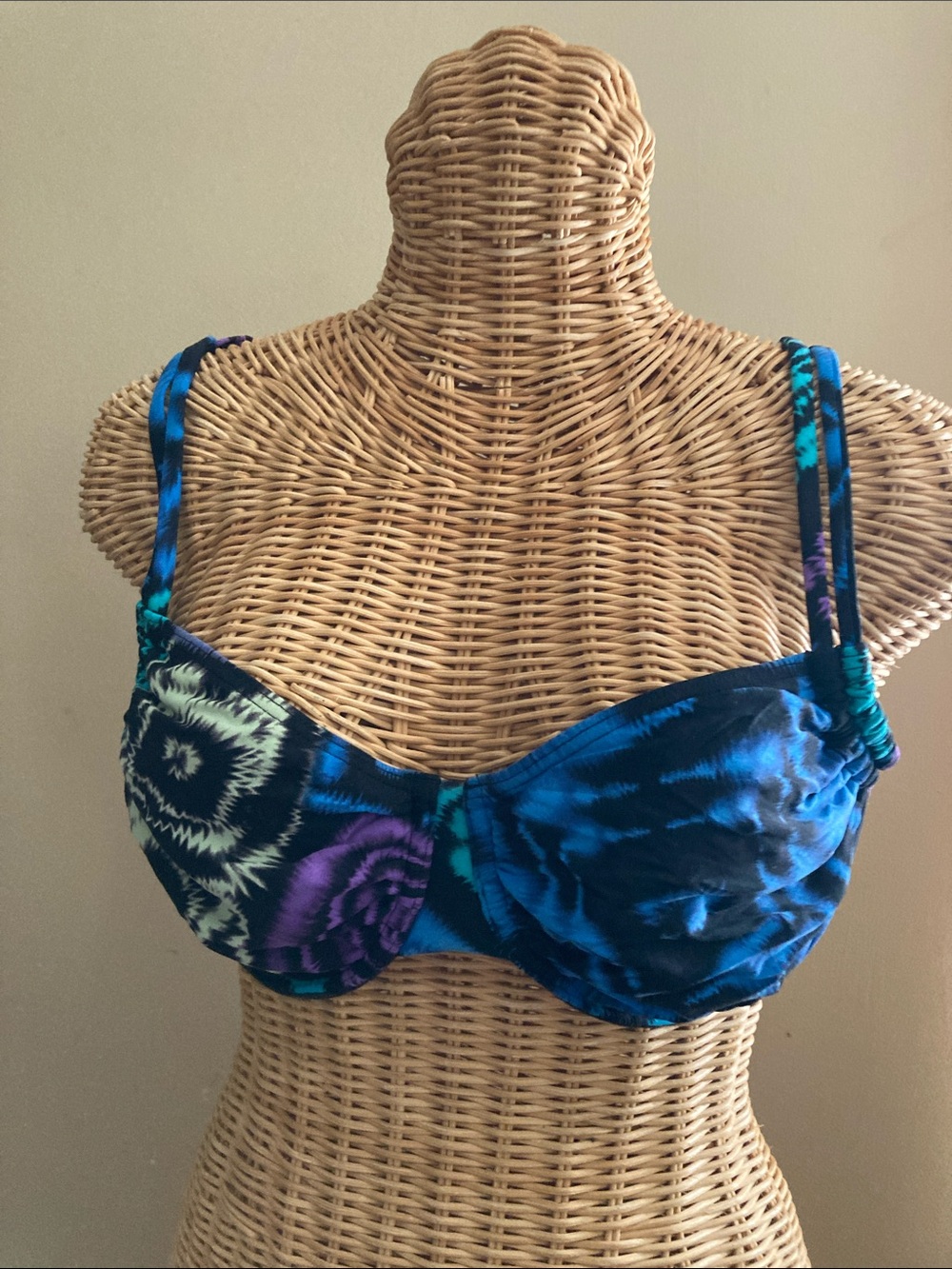 Coco Reef Tie-Dye Underwire Bikini Top in Blue and Purple 36DD/38DD
